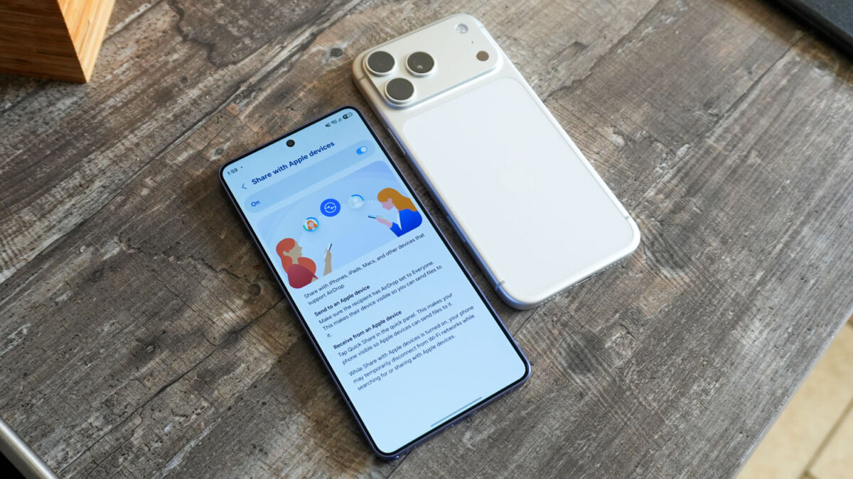 Samsung Overtakes Apple in Wearable Customer Satisfaction as Screenless Rivals Rise