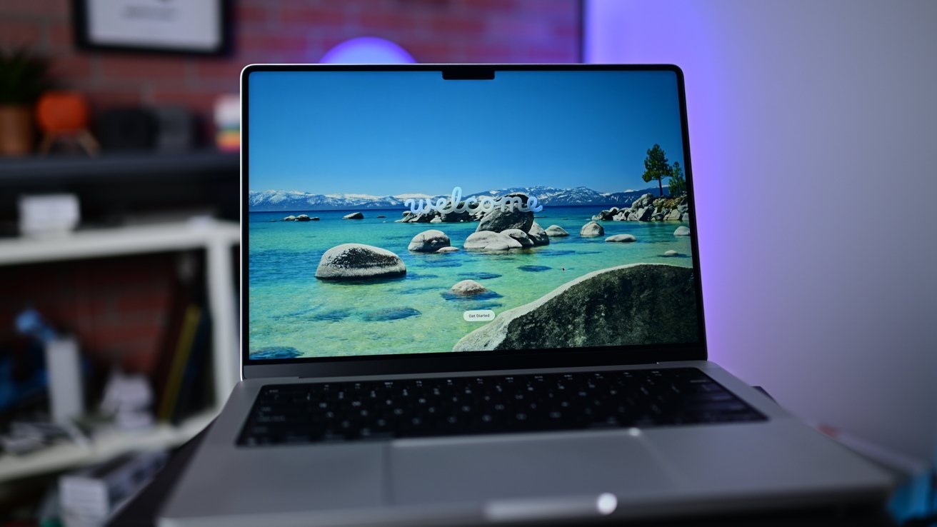 Samsung’s OLED Breakthrough Clears the Runway for Apple’s First OLED MacBook Pro
