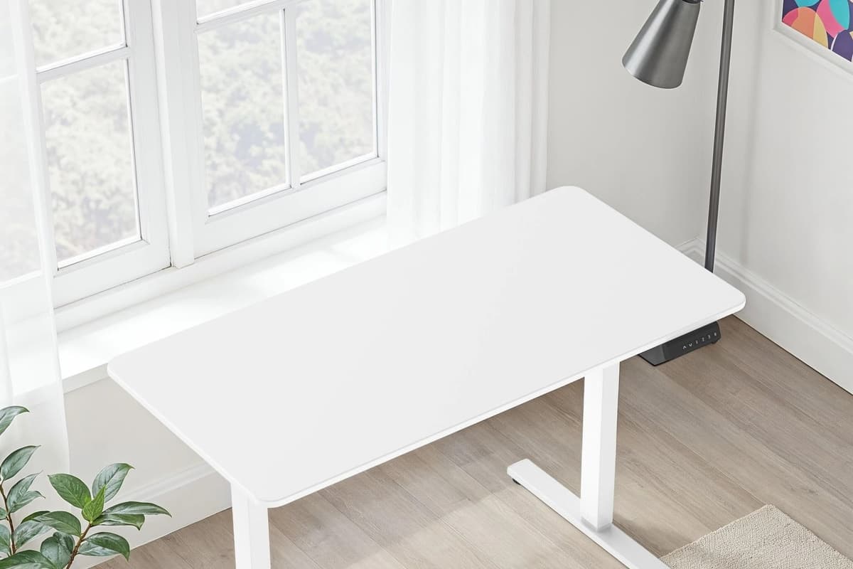 Budget Electric Standing Desks Are Finally Good Enough to Replace Your Fixed Desk