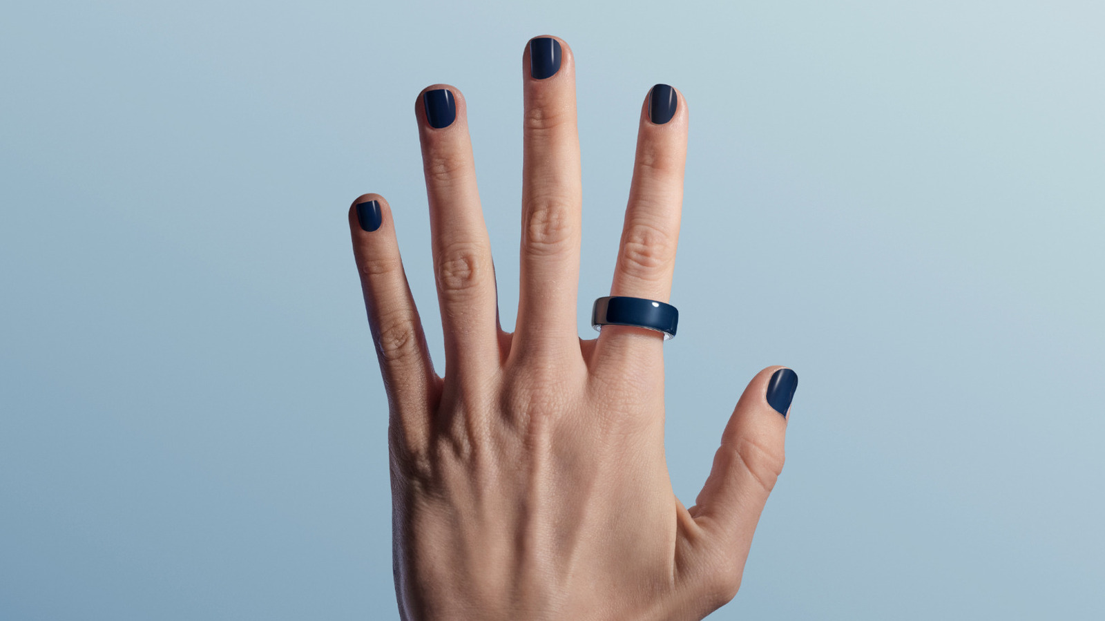 Smart Ring Market Heats Up as Oura Eyes IPO and Rivals Crowd the Finger