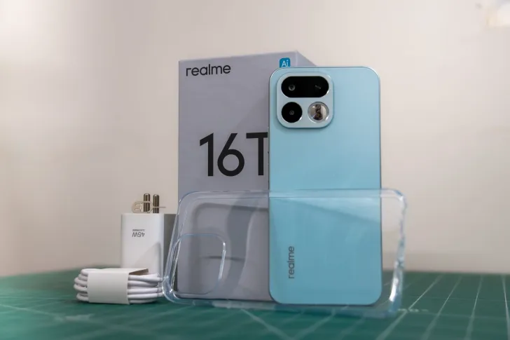 Realme 16T Battery Test: How Its 8000mAh Power Pack Compares With Flagship Endurance