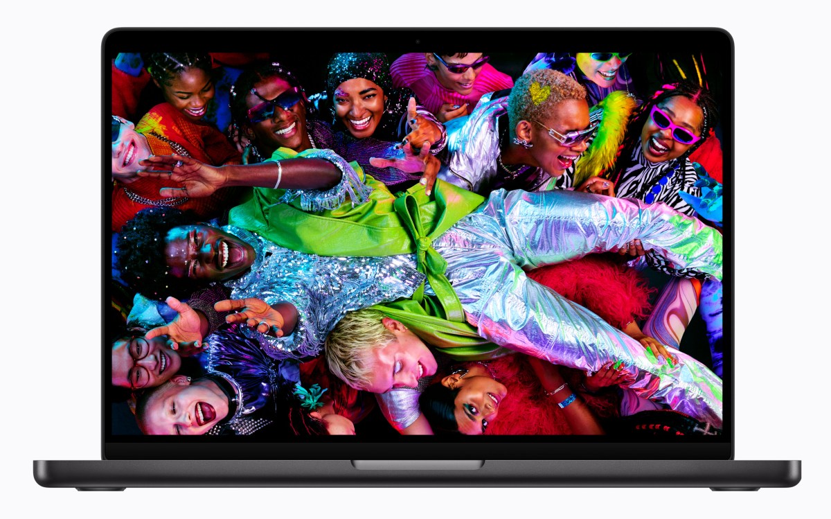 MacBook Pro OLED Displays Move Into Mass Production: What Samsung’s Yield Breakthrough Means