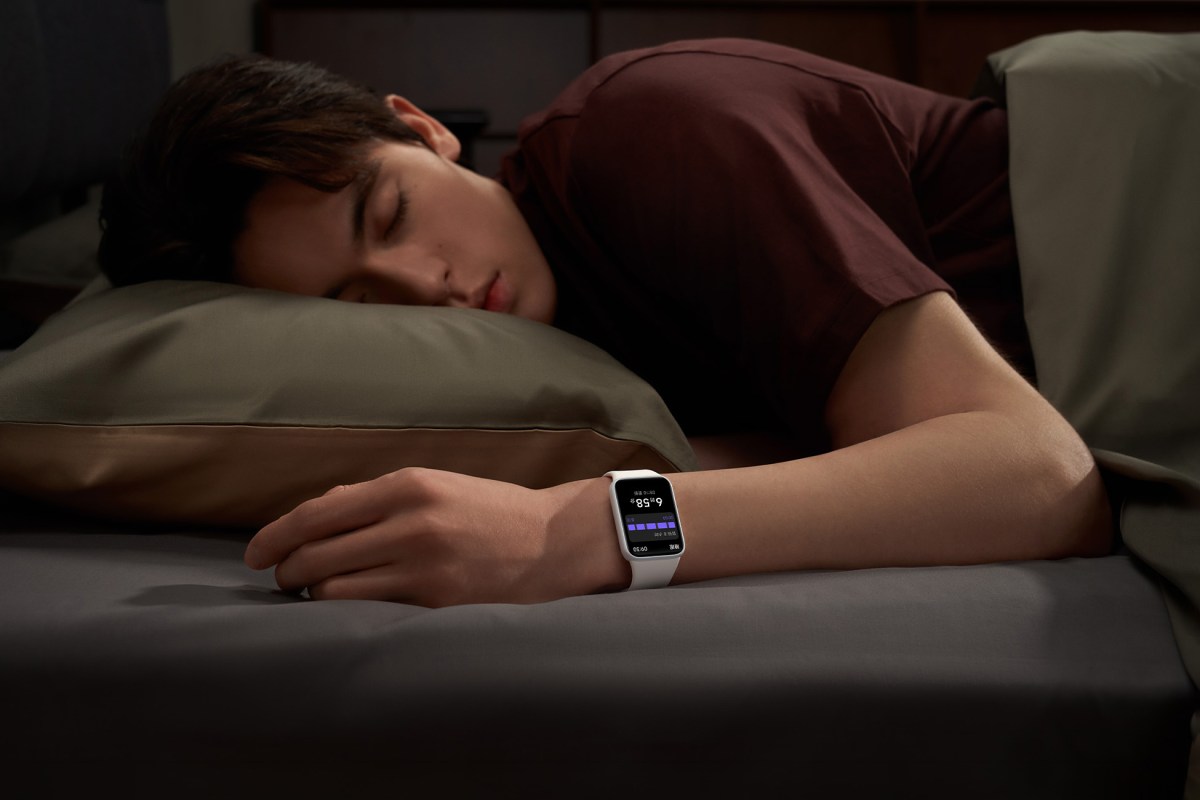 Xiaomi Smart Band 10 Pro Aims for Premium Status with 2000-Nit Display, 21-Day Battery and Apple-Friendly Features