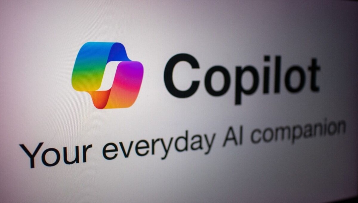 How to Move or Hide Copilot’s Floating Button and Reclaim Your Office Workspace