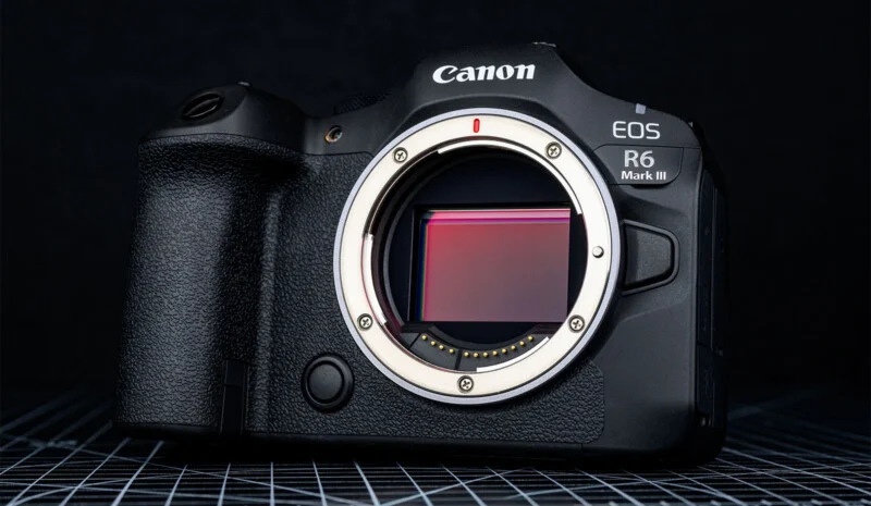 Canon’s V-Series Gamble: How Splitting Video and Cinema Lines Risks Missing Solo Creators