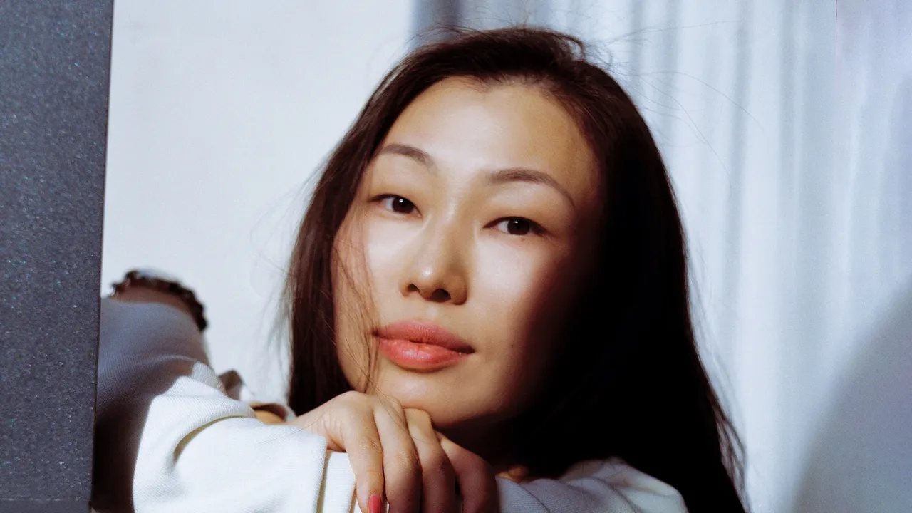 This Retinol Derivative Serum Smooths Wrinkles Without the Irritation—Here's How It Compares