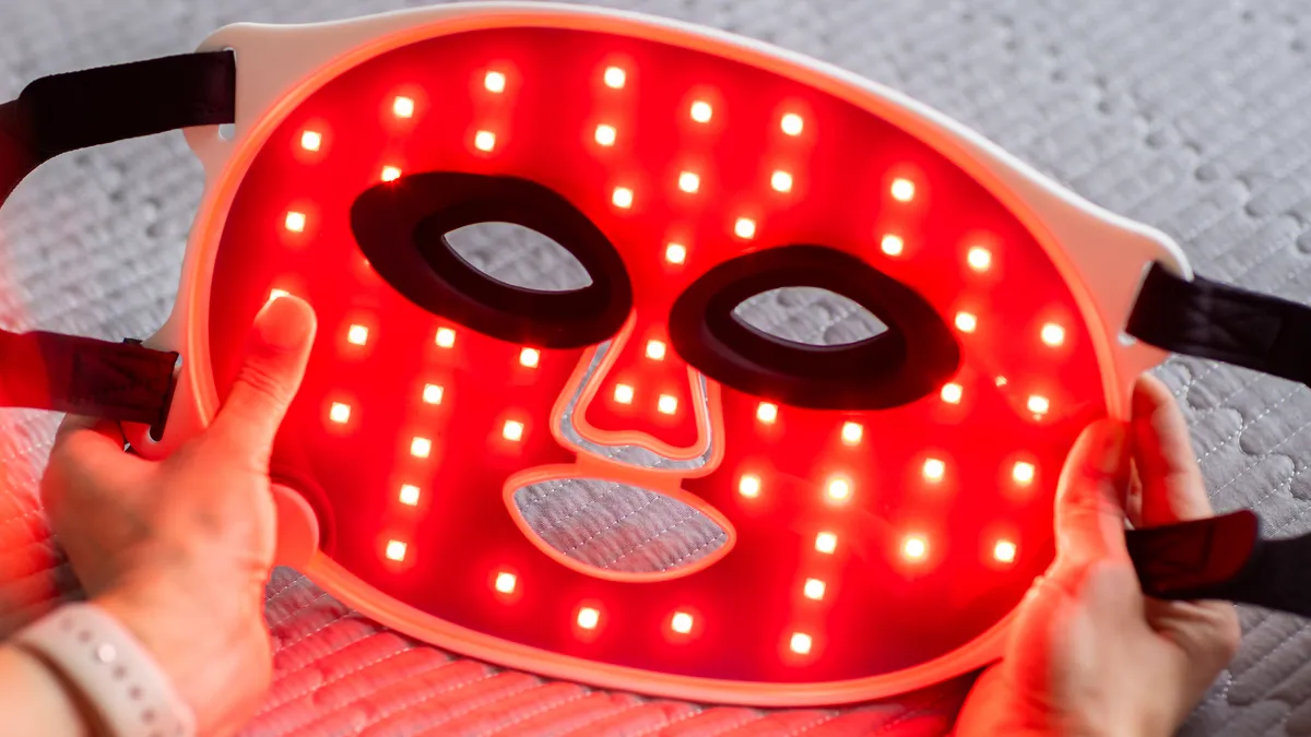 Red Light Therapy Masks: How to Use Them Correctly for Maximum Skin Benefits