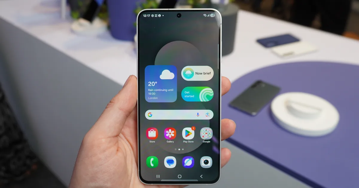 Samsung Galaxy S26 FE Design Emerges Early in Case Renders and Firmware Leak