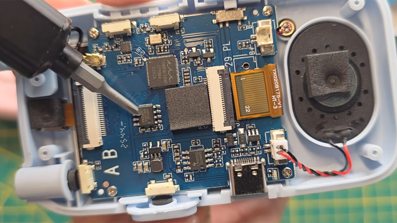 From Walkie-Talkies to Stereos: The Strangest Devices People Are Gaming On