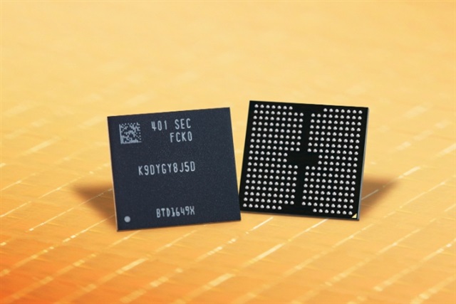 Samsung’s 900-Layer V-NAND Prototype Raises the Bar in the Memory Chip Race
