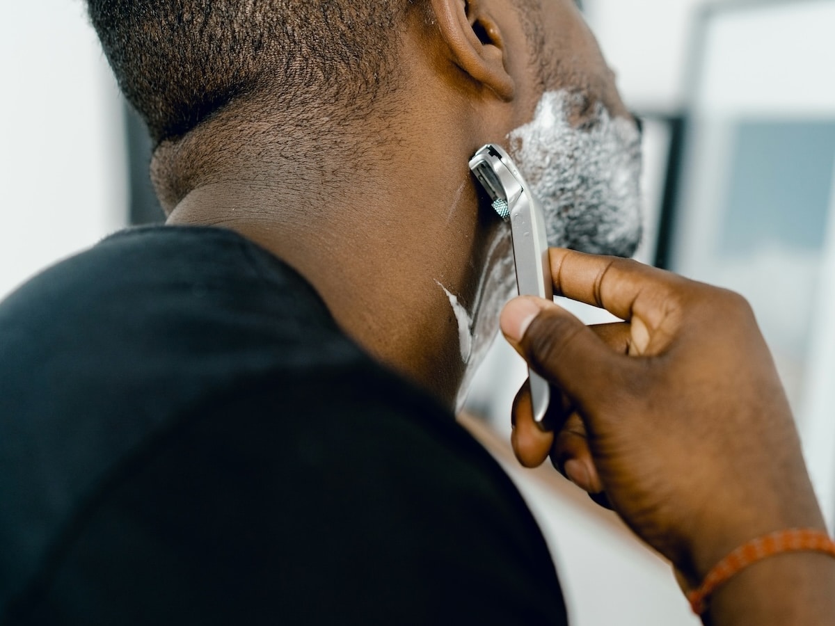 Razor Burn vs Razor Bumps: A Science-Backed Guide to Prevention and Treatment