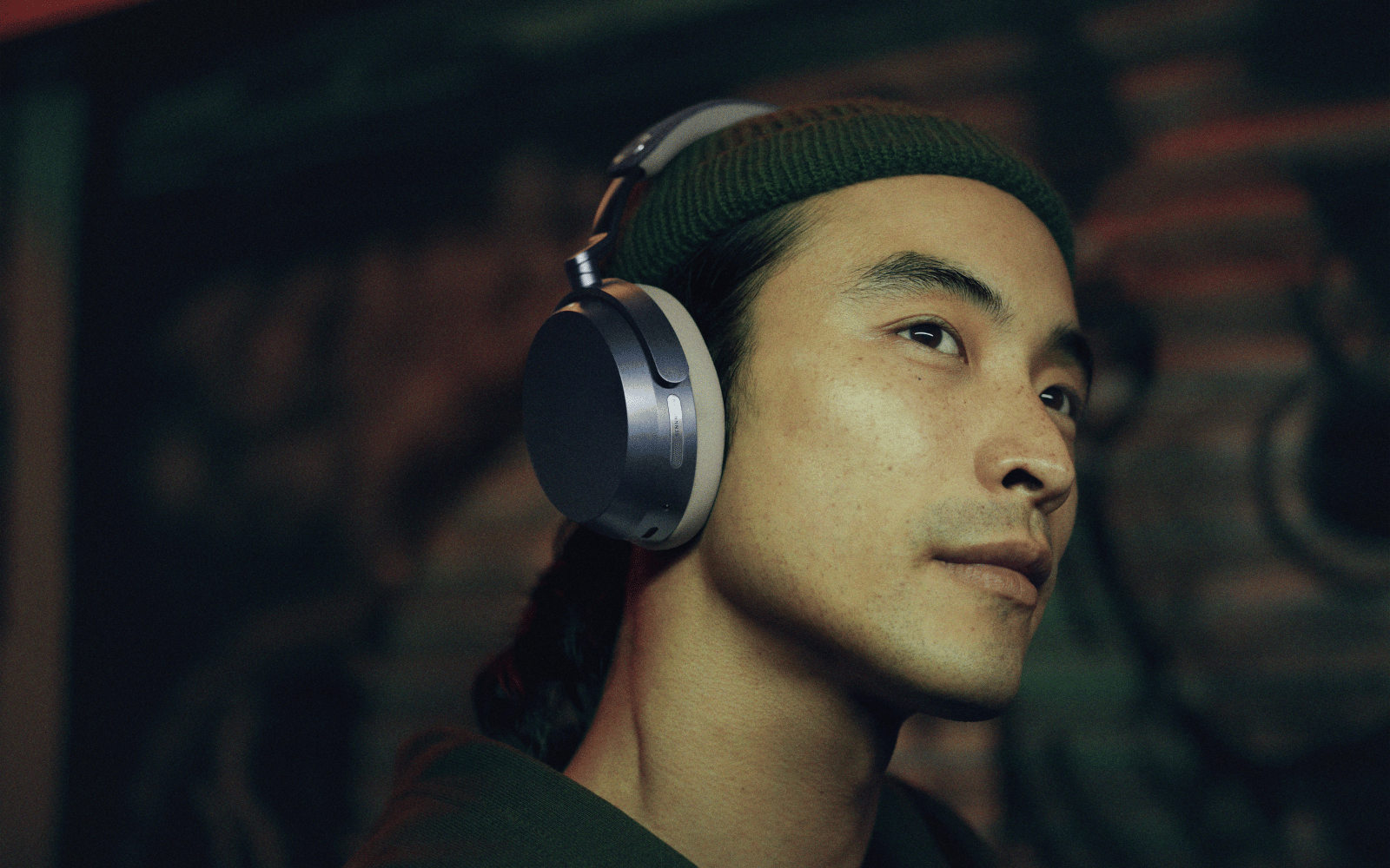 Sennheiser Momentum 5 Officially Lands: What’s New Over Momentum 4