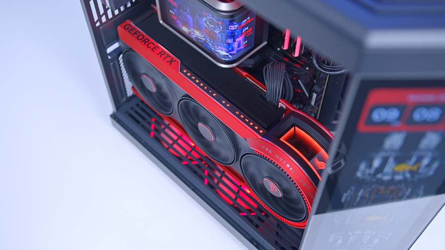 Premium RTX 5090 Showdown: ASUS ROG Matrix vs Gigabyte Aorus Infinity