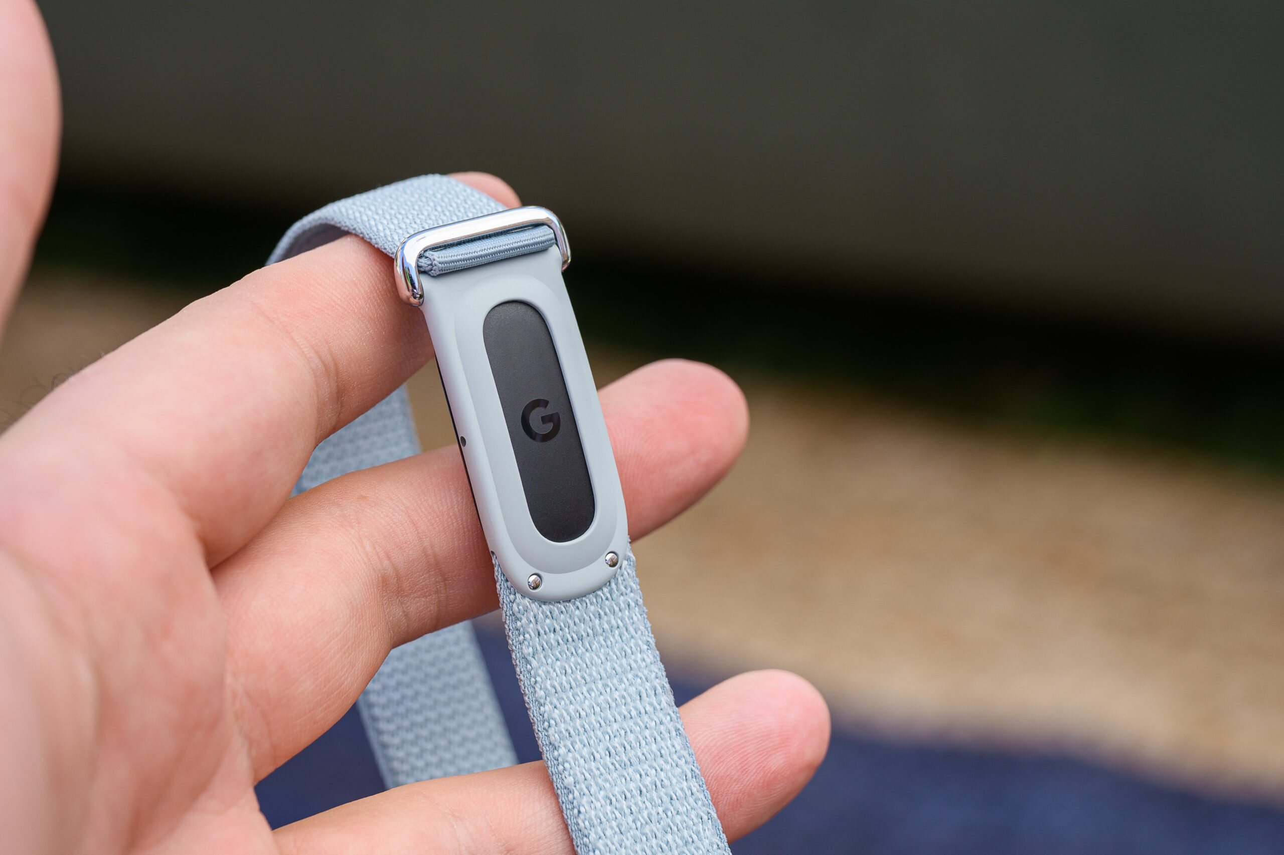 Google’s $100 Fitbit Air Takes Aim at Whoop’s Premium Fitness Tracker Model
