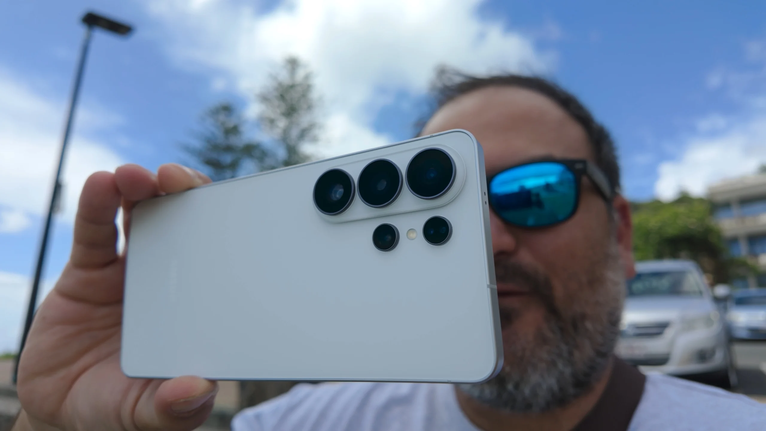 Samsung’s Flagship Camera Controls Are Finally Coming to Mid-Range Galaxy Devices