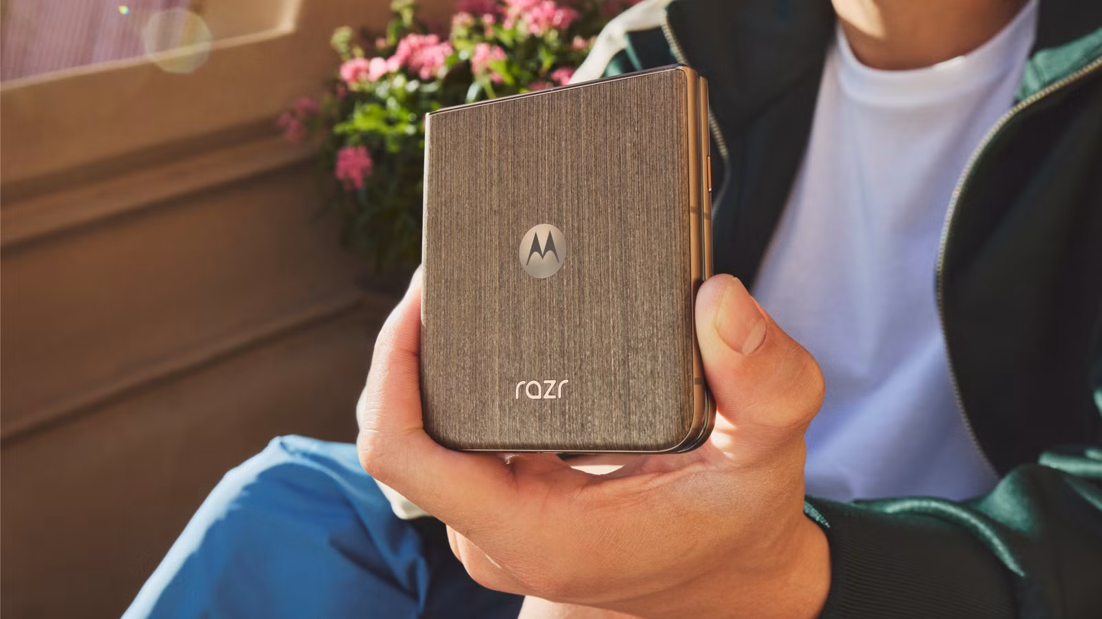 Motorola’s Secret Affiliate Scheme: How Your Phone Was Redirecting Your Shopping