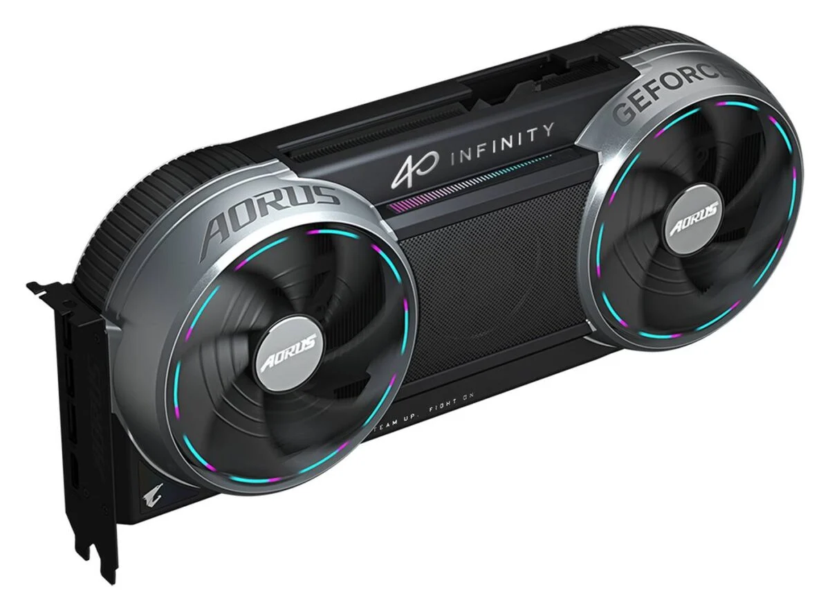 Premium RTX 5090 Cards Face Off: ASUS ROG Matrix vs AORUS Infinity
