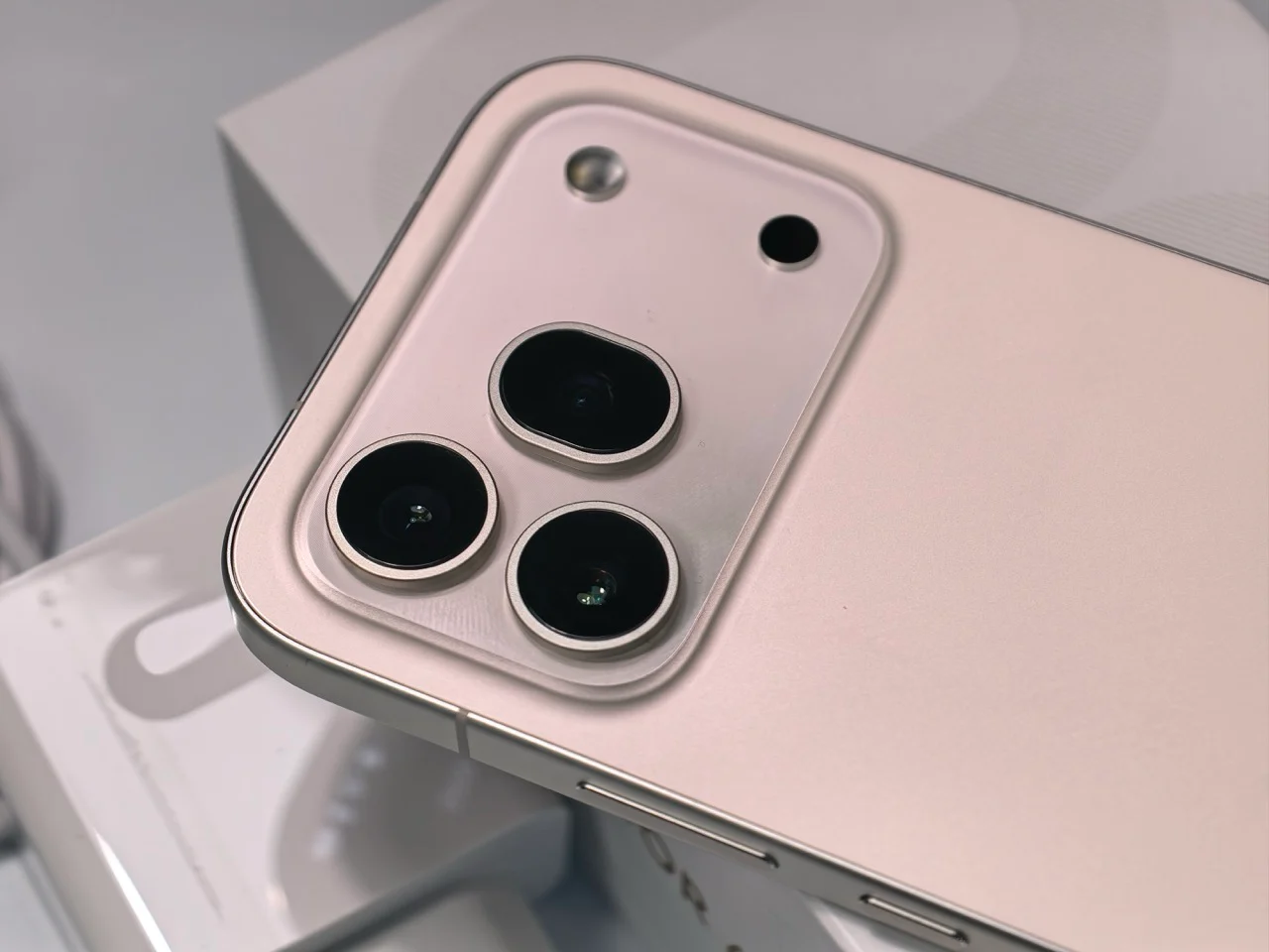 Honor 600 Pro Review: Stellar Display, Questionable Value
