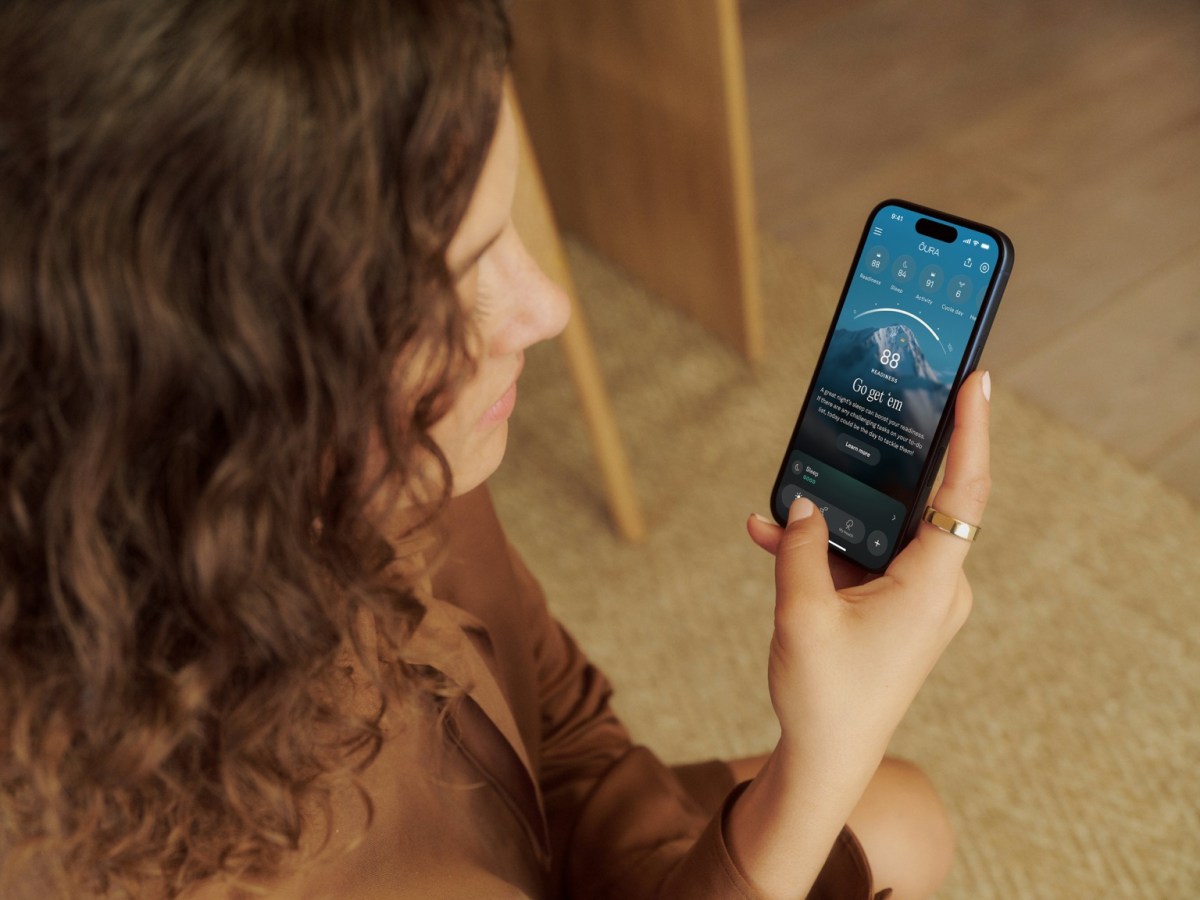 Oura Ring 5’s Smaller Design and Longer Battery Aim to Fix Wearable Fatigue