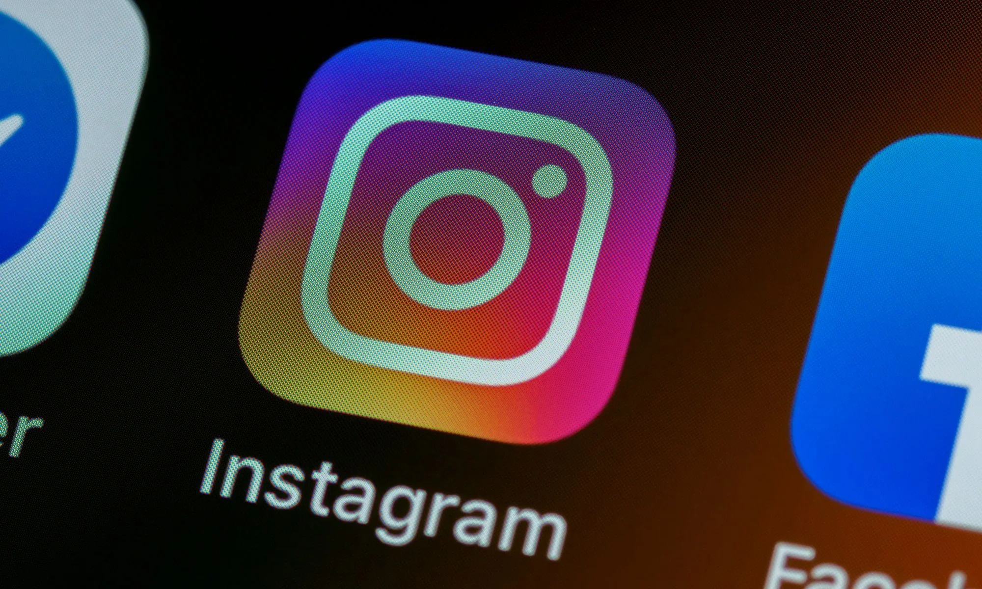 Meta’s Plus Subscriptions: Instagram, Facebook and WhatsApp Follow Snapchat’s Lead