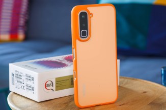 Infinix Hot 70’s Color-Changing Back Puts Design in the Budget Spotlight