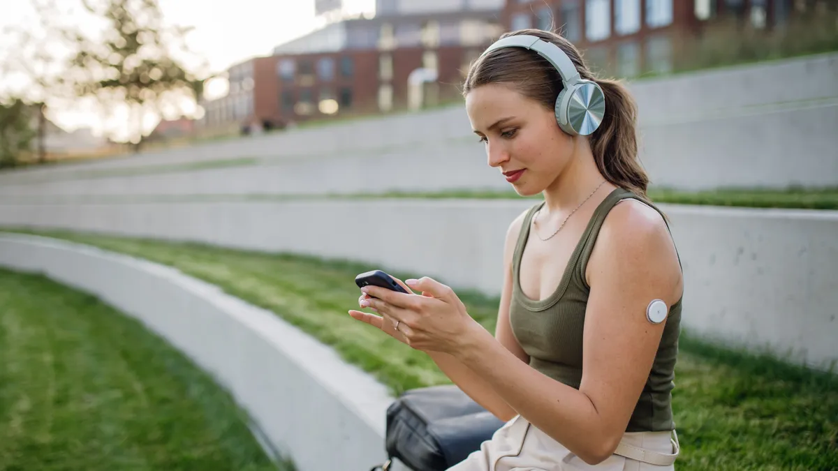 6 Doctor-Recommended Continuous Glucose Monitors for Every Lifestyle
