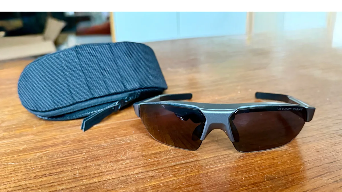 Why Smart Glasses Still Struggle With Display Design