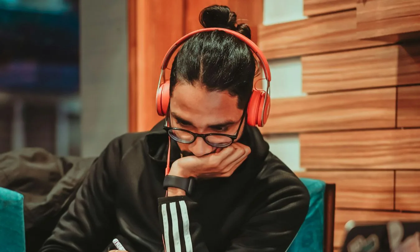 Open-Ear Earbuds Are Redefining Commute Safety