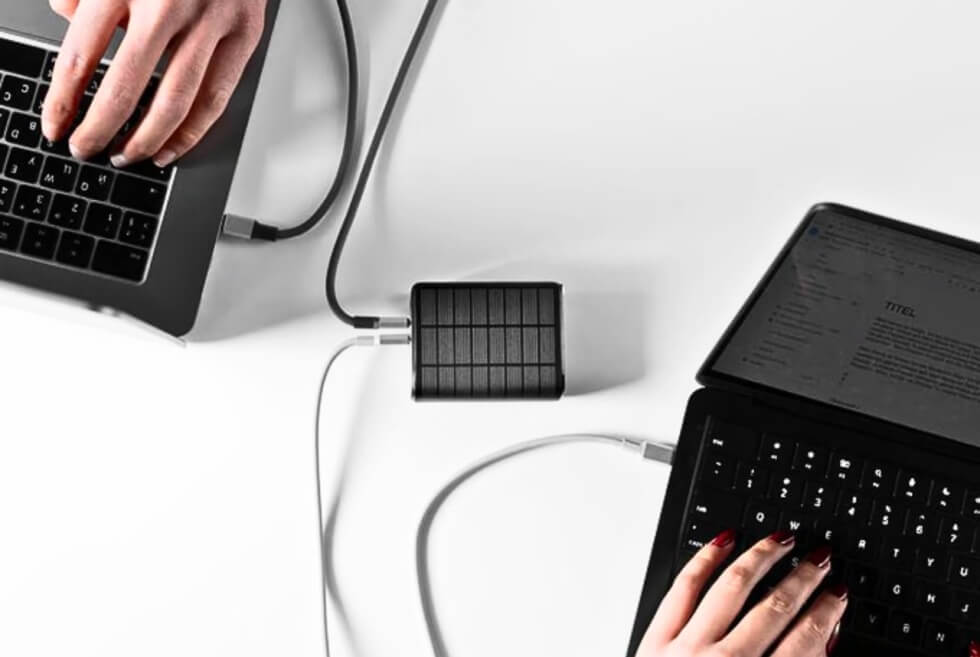 Solar Power Banks Hit 300W: What High-Wattage Portable Charging Delivers