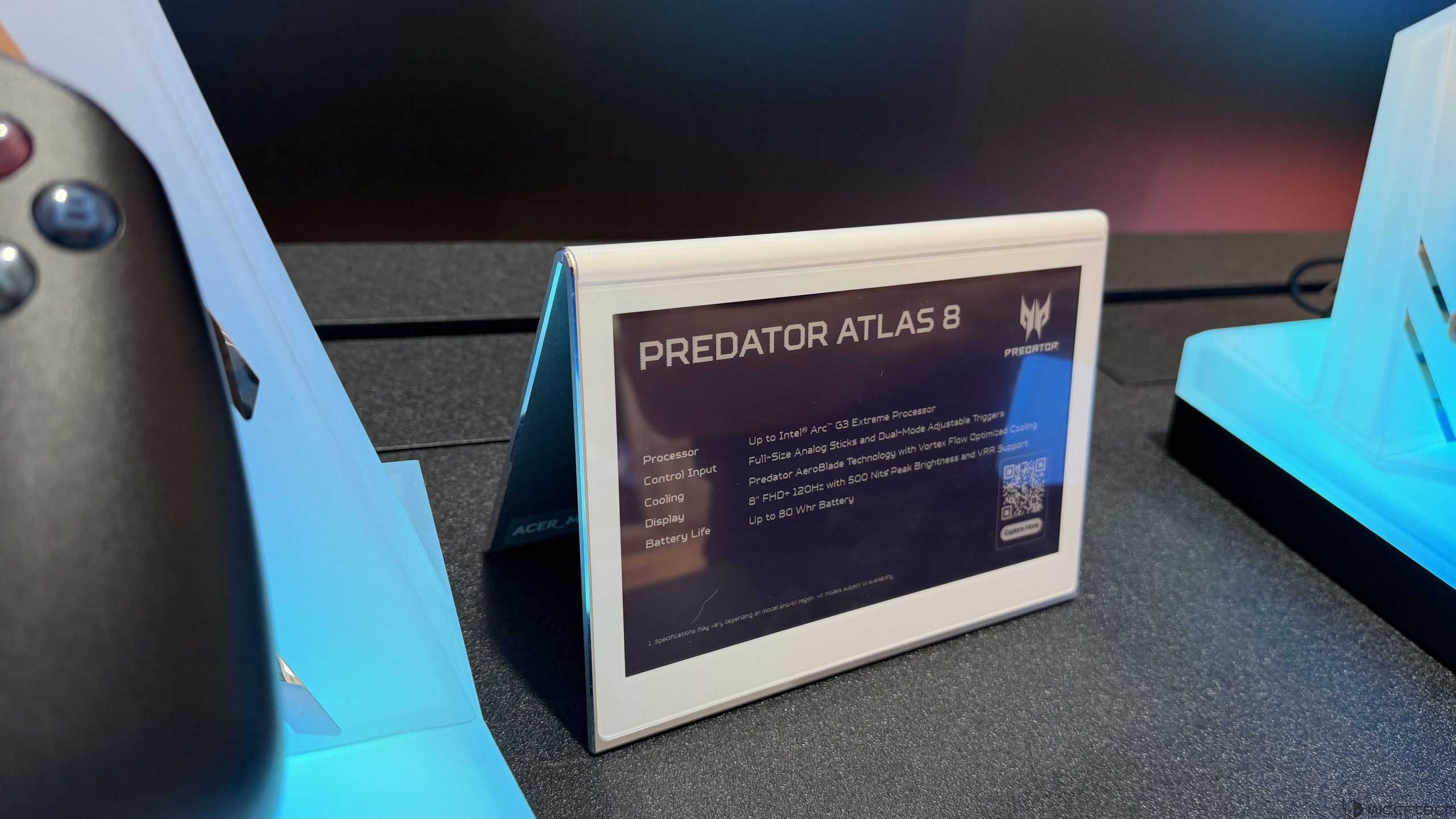 Acer Predator Atlas 8 vs Steam Deck: Can Intel Arc G3 Extreme Take the Handheld Crown?