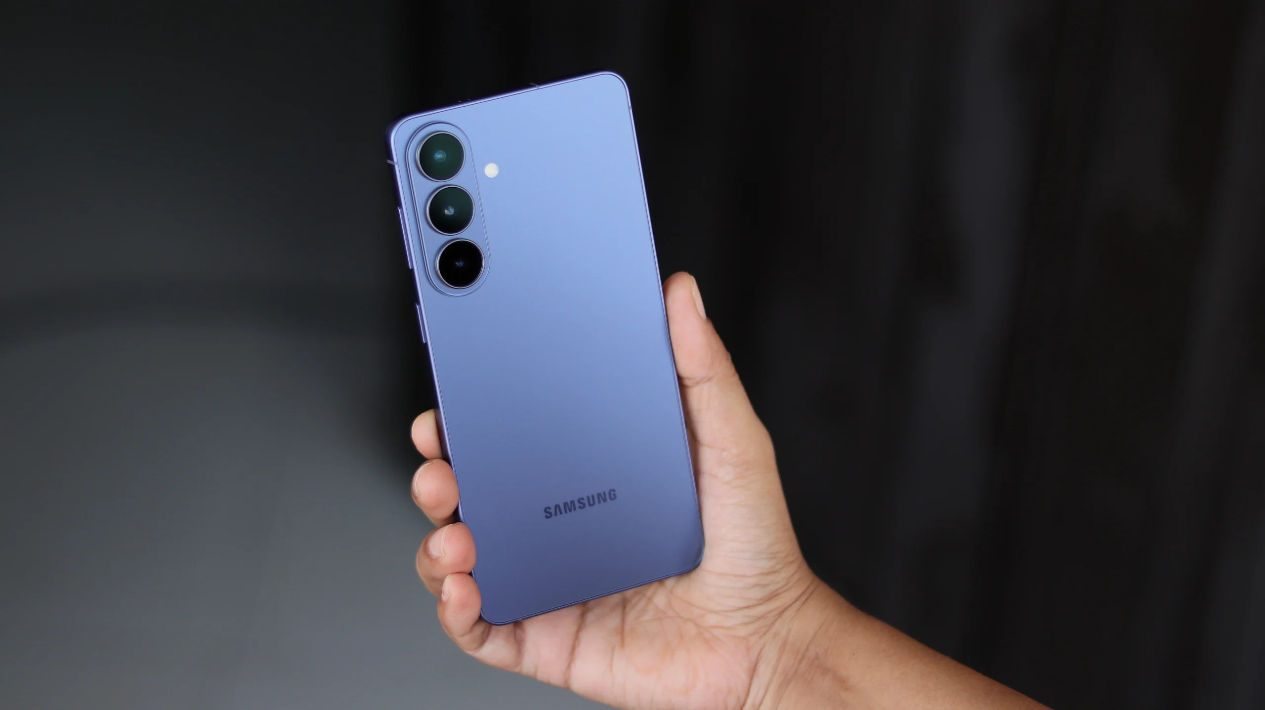 Samsung’s Flagship Pricing Problem Is Reaching a Breaking Point