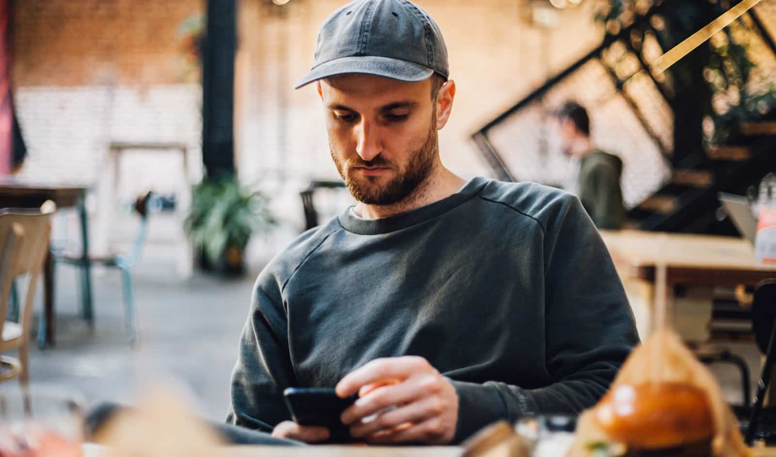 WhatsApp and Signal Under Attack: The New Tricks Scammers Use