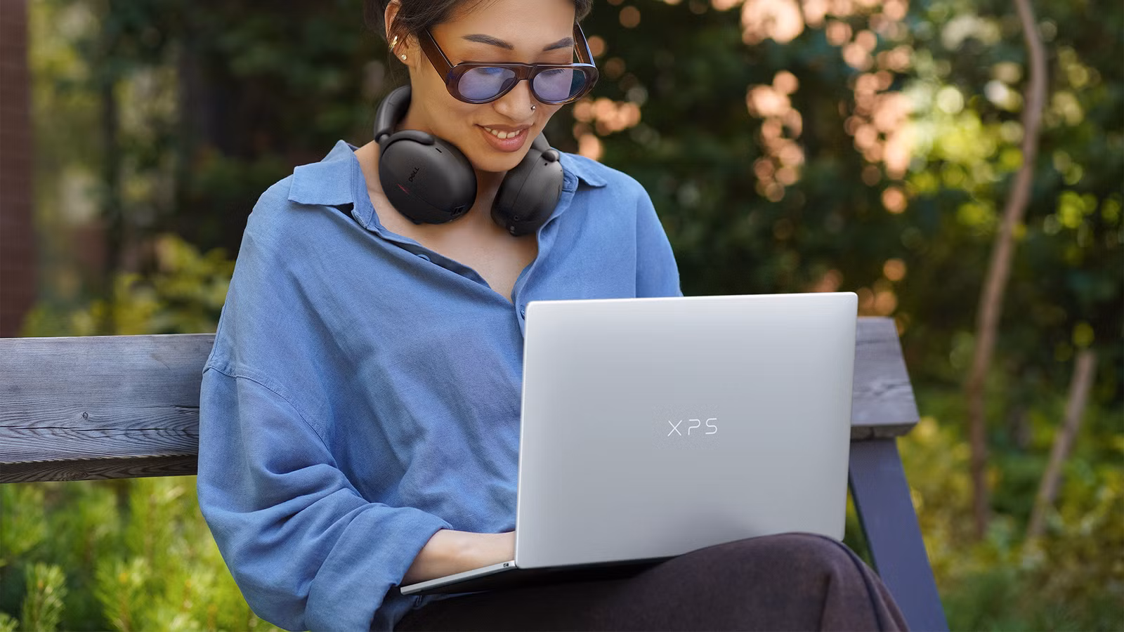 Dell XPS 13 vs MacBook Neo: Which $599 Laptop Wins on Performance and Design