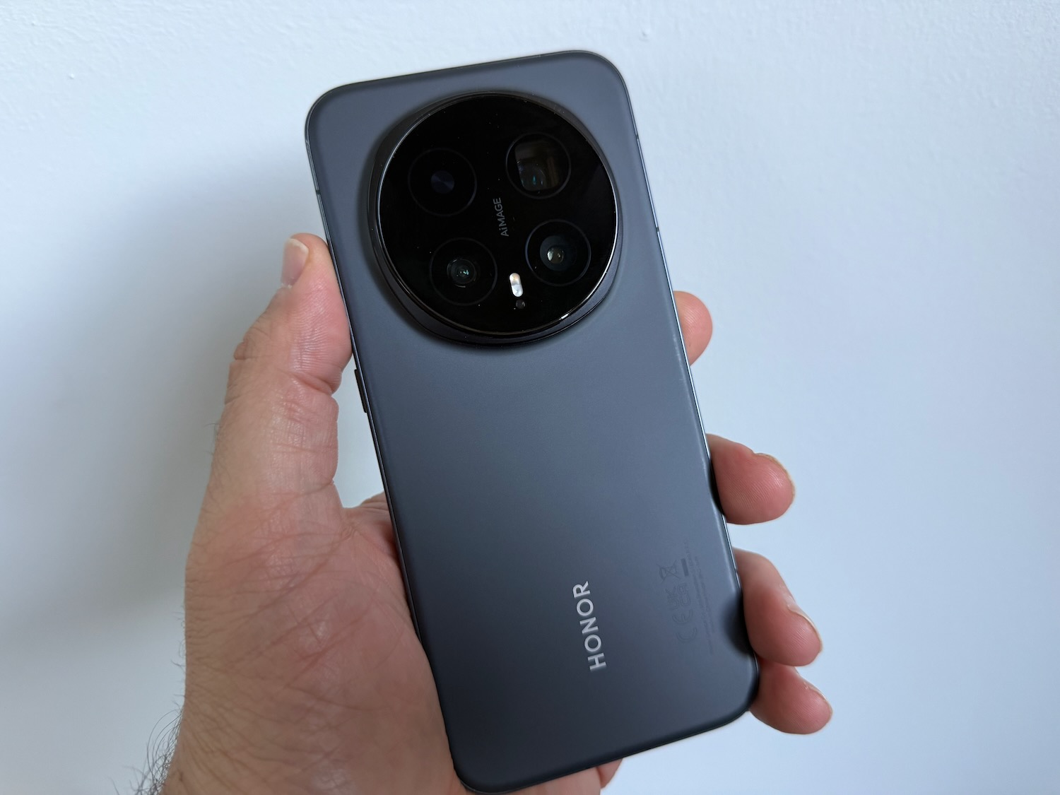 Honor Magic 8 Pro Review: A Serious Premium Flagship Contender