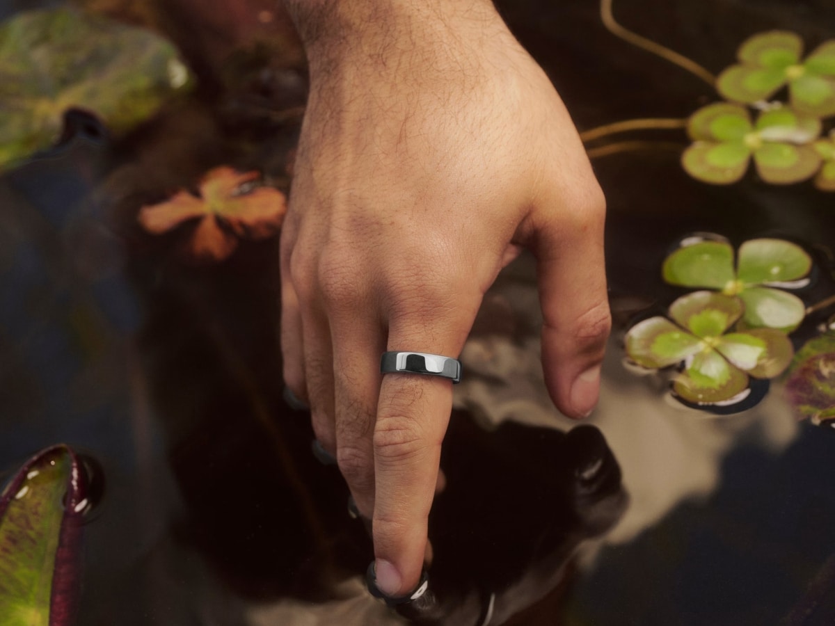 Oura Ring 5’s 40% Smaller, Tougher Design Fixes Daily Wear Gripes