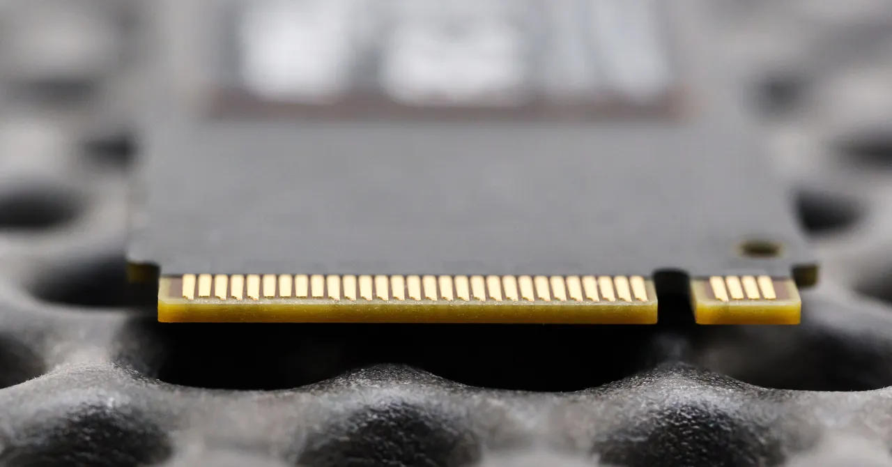 How Websites Track You Through Your SSD: Understanding the FROST Vulnerability
