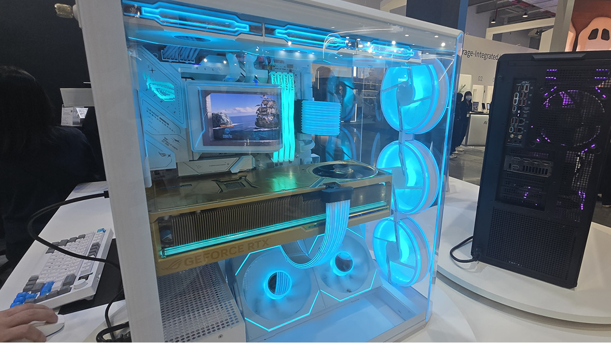 PC Case Design Hits New Heights at Computex: Front-Tilting Fans and Airflow Reimagined