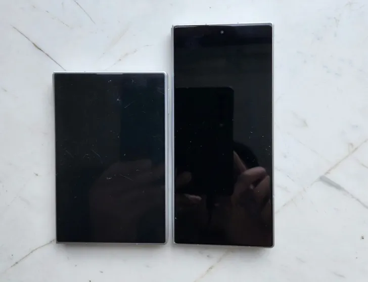 Galaxy Z Fold 8 Ultra Dummy Photos Reveal Bigger Foldable Design