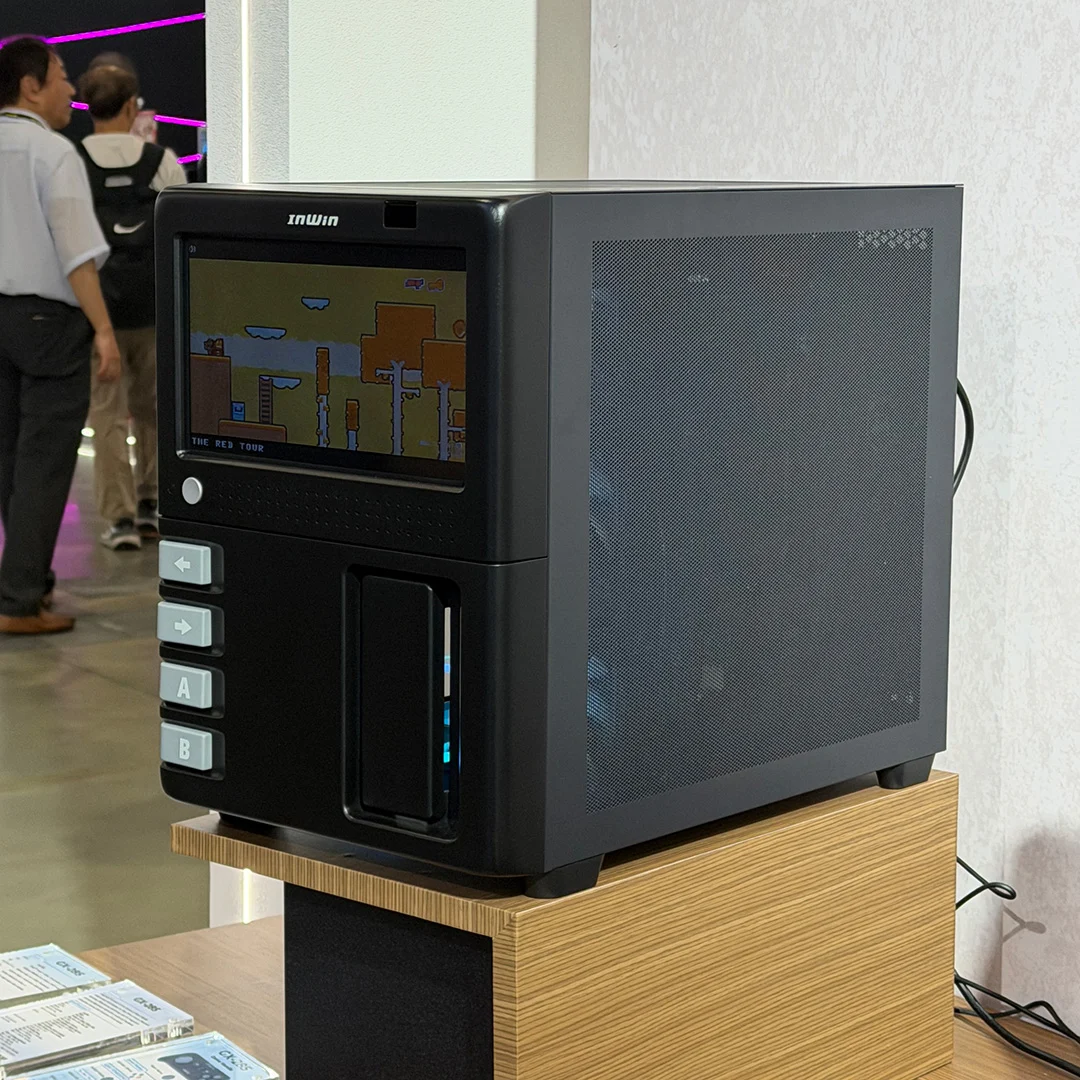 PC Cases Get Smart: Displays and Games Redefine Chassis Design