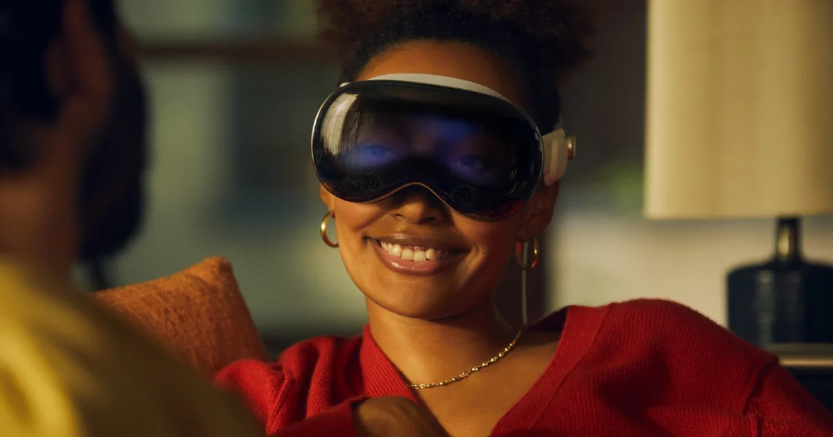 Apple Kills Vision Pro 2 to Bet Big on Smart Glasses