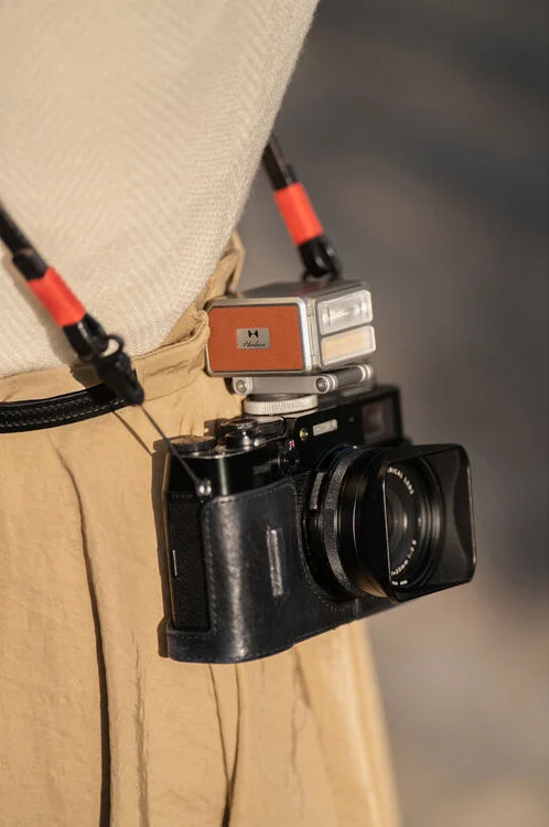 Harlowe's Pocket Flash: A Bendable Hybrid for Better Macro Light