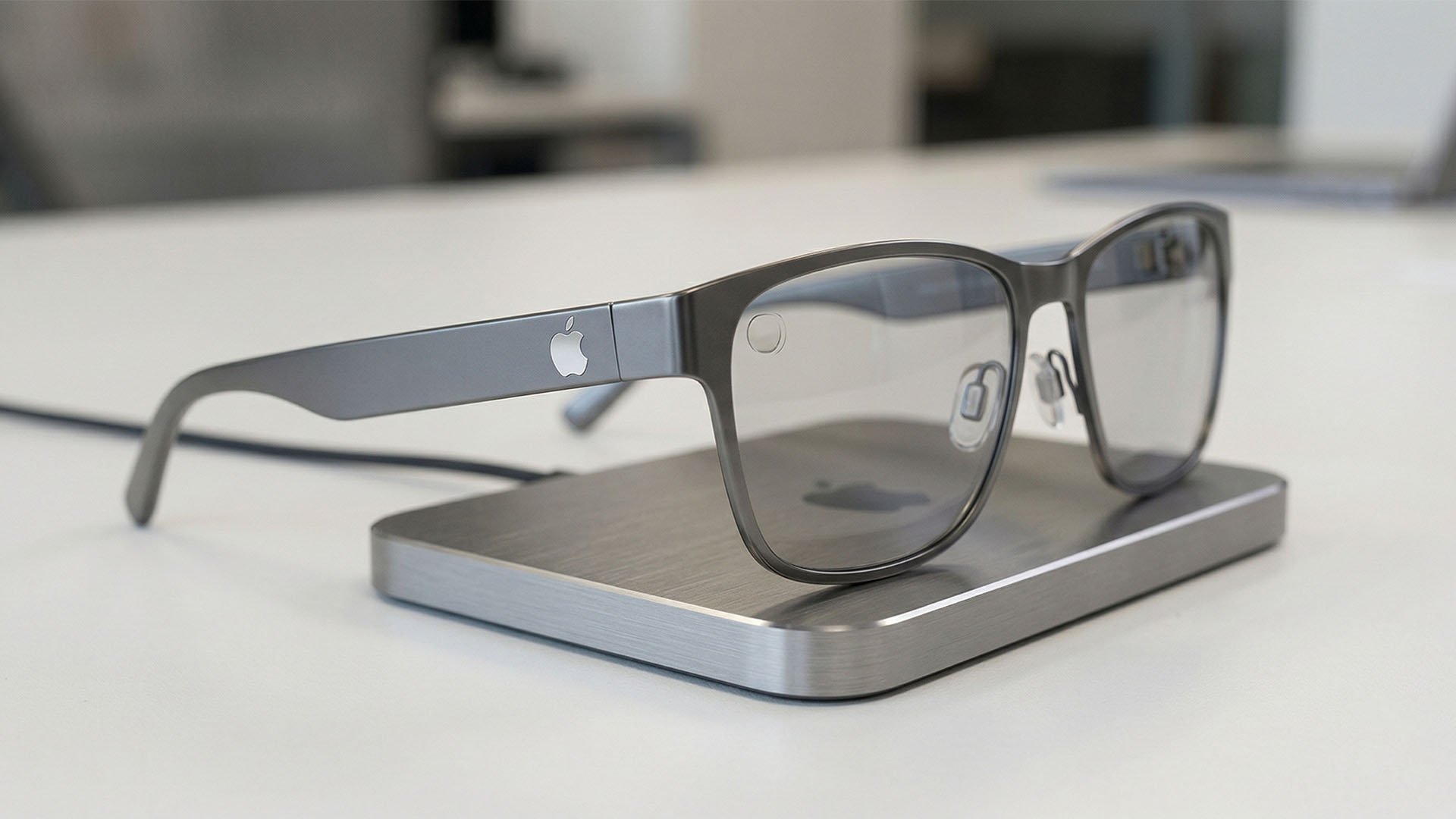 Apple’s AR Glasses Are Quietly Lining Up as the Vision Pro Replacement
