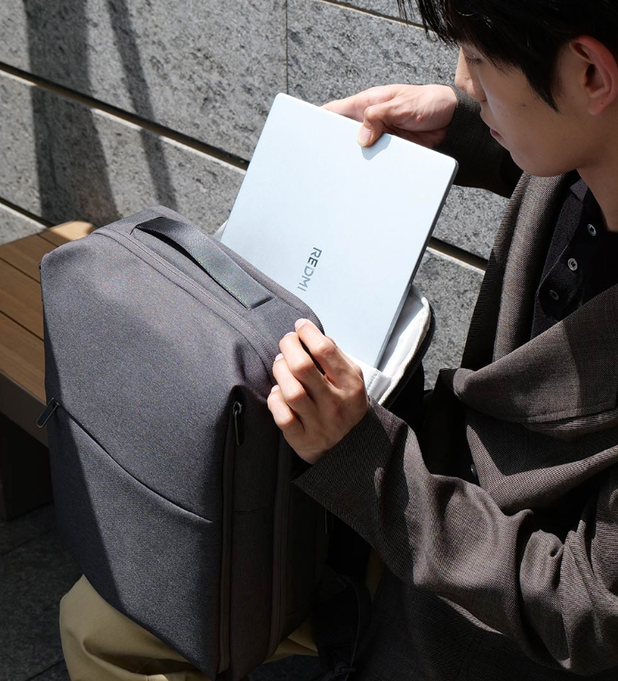 Xiaomi’s Mijia Minimalist Backpack Redefines the Business Laptop Bag