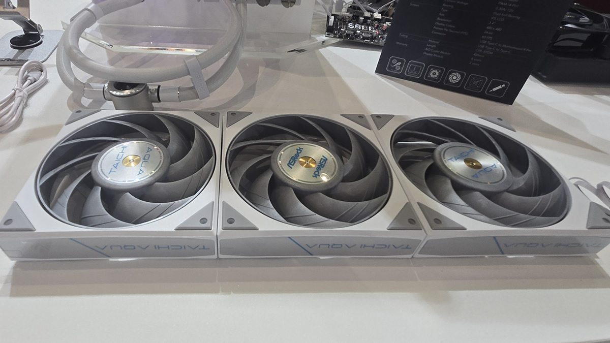 Triple-Screen AIOs and Modular Designs Redefine Liquid Cooling
