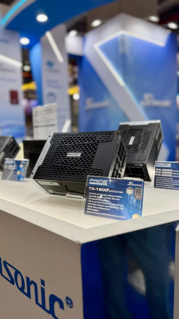 Power Supply Revolution at Computex: From Dockable PSUs to 5200W AI Units