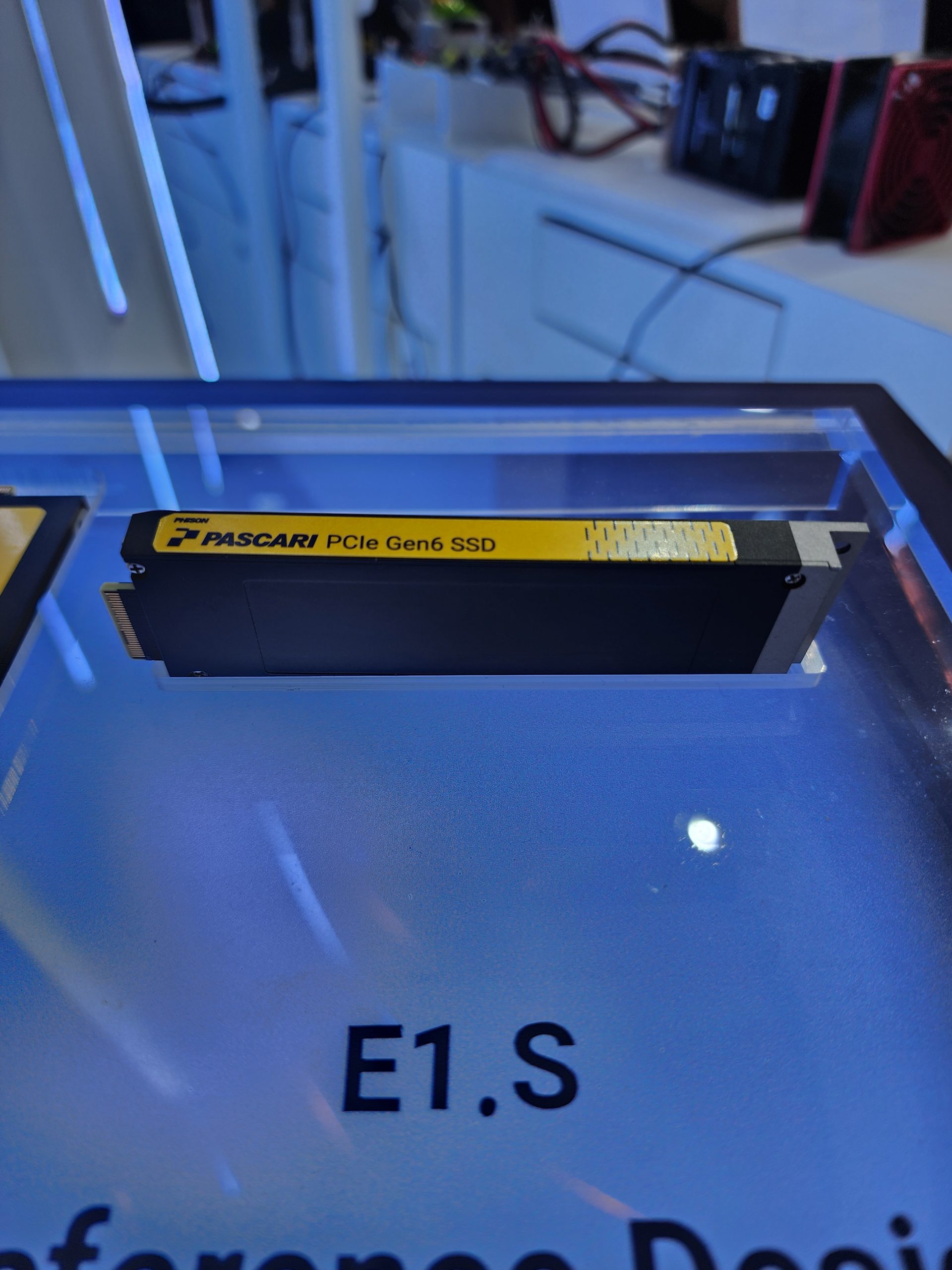 PCIe Gen6 SSD Controllers Hit 28 GB/s and Target AI at Scale