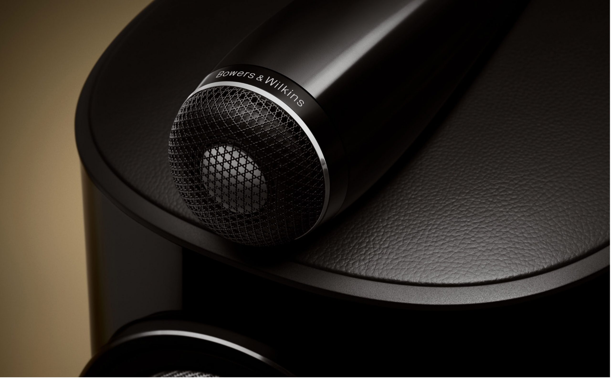 Bowers & Wilkins 800 Series Diamond D5 Redefines Flagship Sound