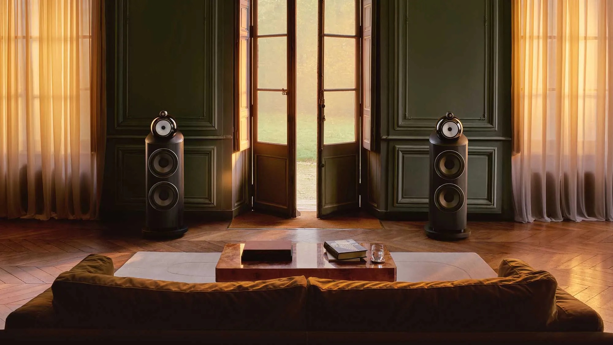 Bowers & Wilkins 800 Series Diamond D5 Marks a New Flagship Era