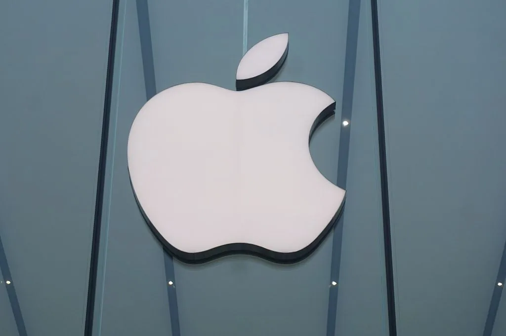 Siri’s New Minimalist Interface Brings ChatGPT-Style Conversations to iPhone