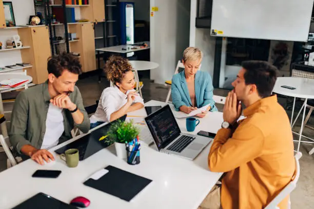 Why Virtual Whiteboards Are Essential for Distributed Team Brainstorming